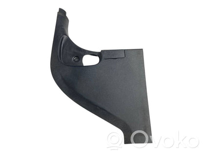 Kāju zonas sānu dekoratīvā apdare