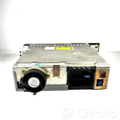 Radio / CD/DVD atskaņotājs / navigācija