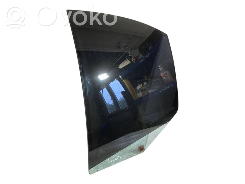 aizmugurējo durvju stikls