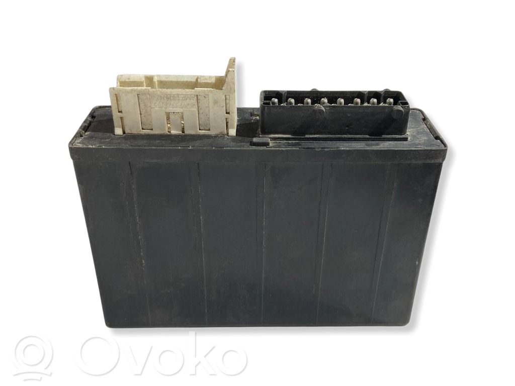 Centrālās atslēgas vadības bloks