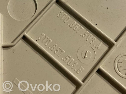 Paneļa dekoratīvās apdares vairogs (sānu)