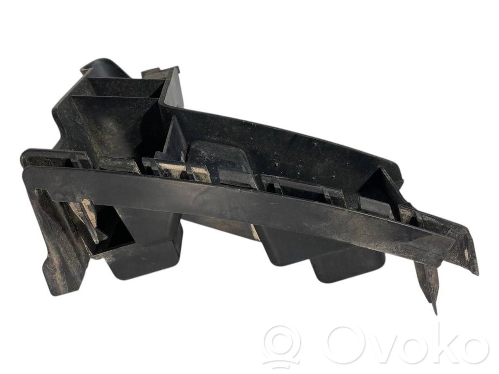 Aizmugurējā bufera montāžas kronšteins