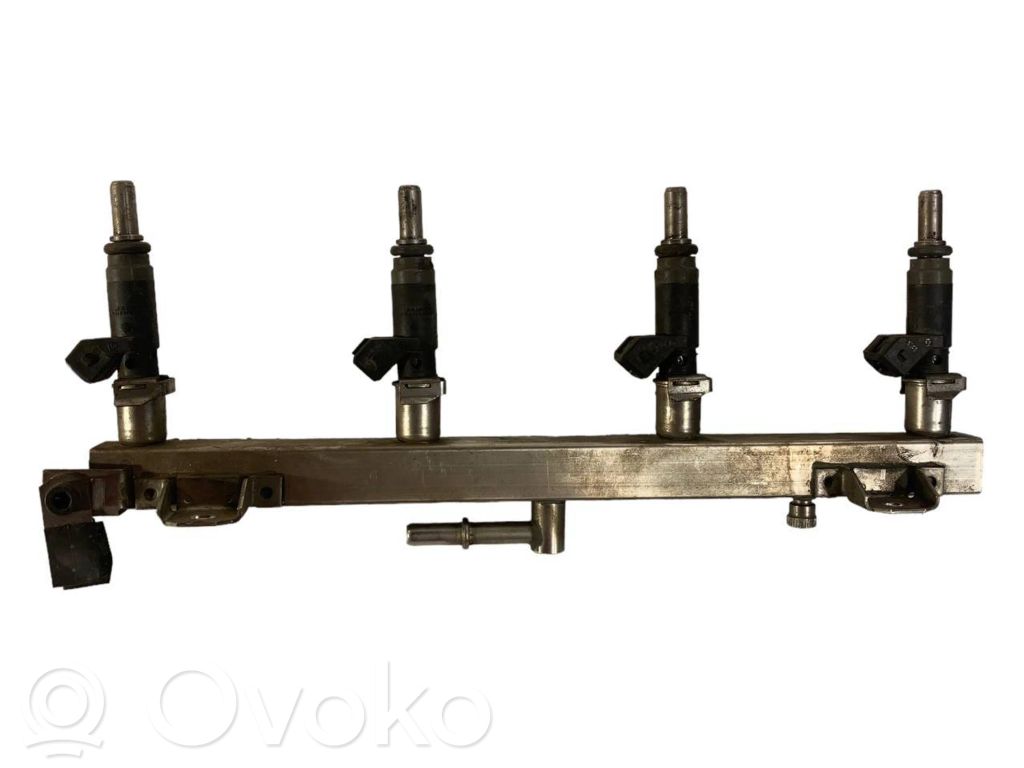 Degvielas maģistrālā caurule