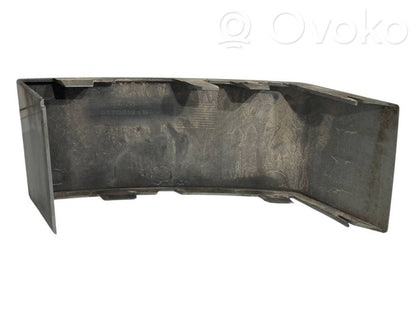 Aizmugurējā luktura dekoratīvā apdare