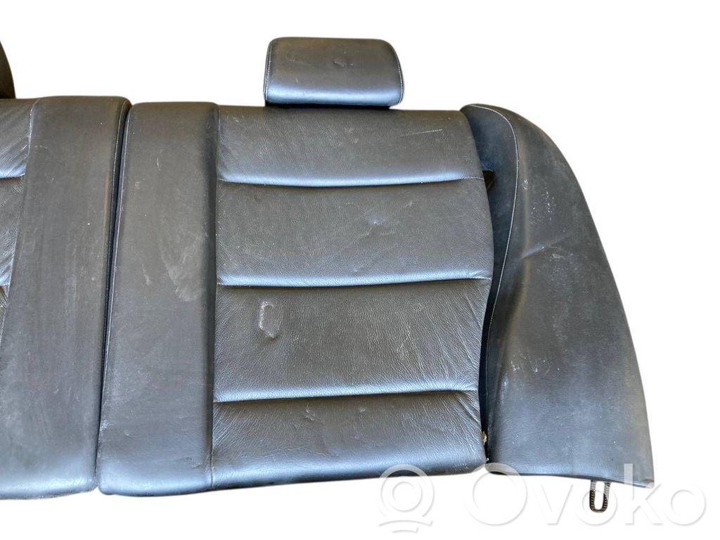 Aizmugurējais sēdeklis