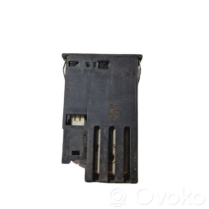 Sēdekļu apsildes slēdzis