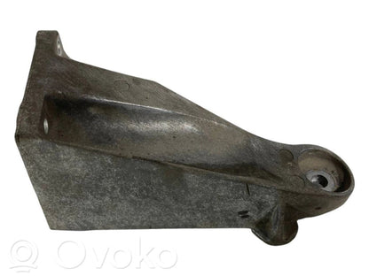 Dzinēja nostiprināšanas stiprinājums-kronšteins