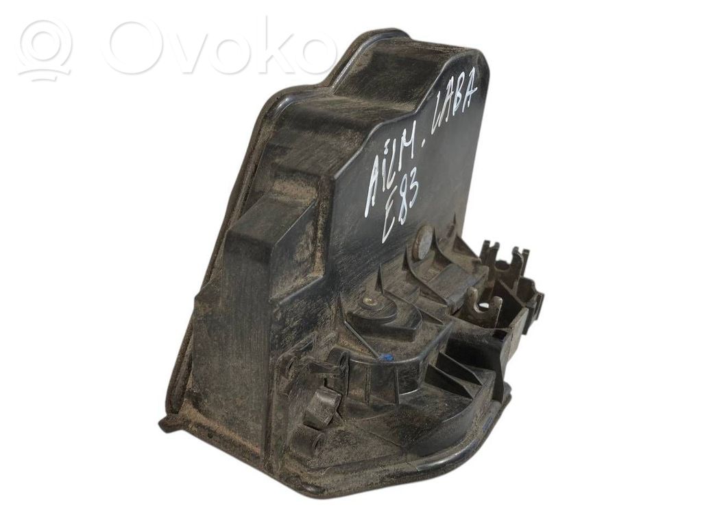 Aizmugurē slēdzene