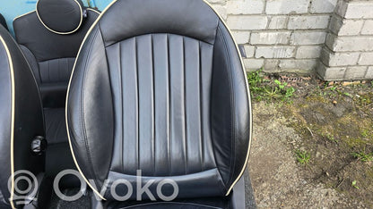 Salona daļu komplekts