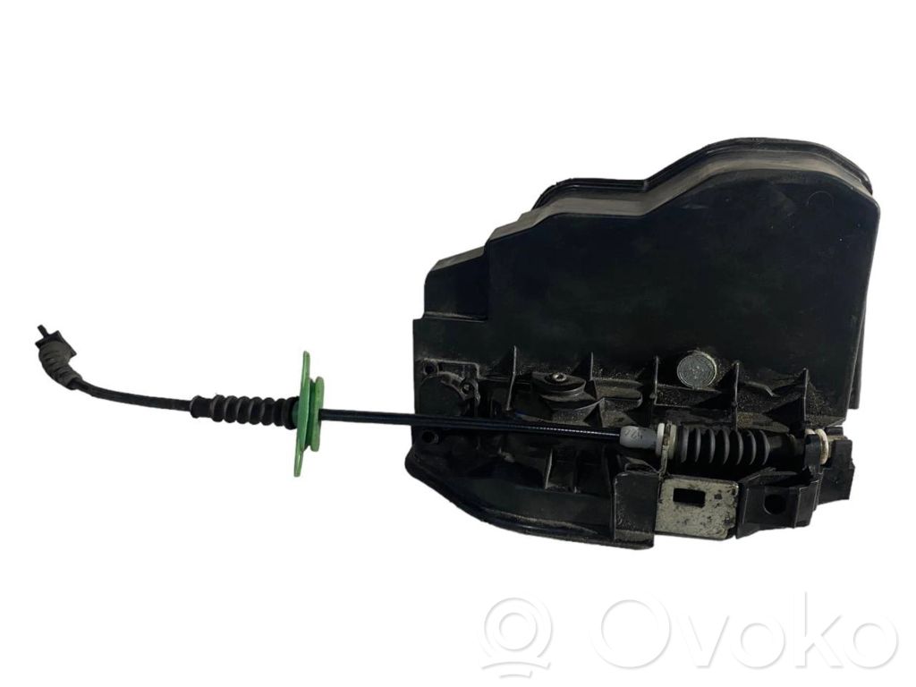 Aizmugurē slēdzene