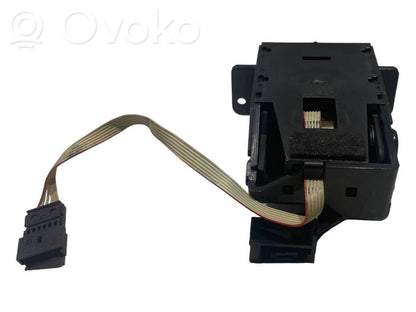 Другая часть интерьера