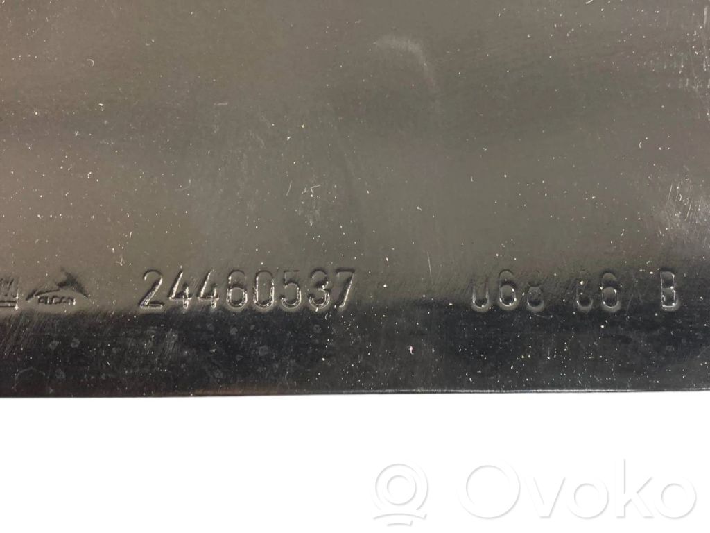 Priekšpusē bampera sija / balka