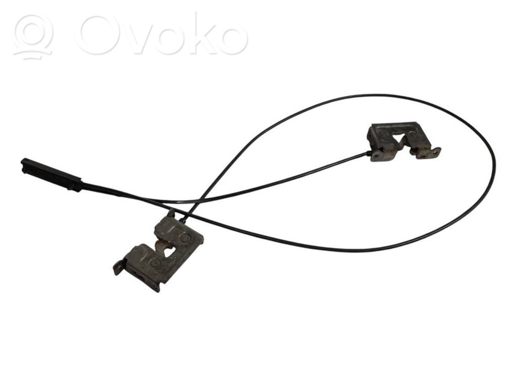 Замок капота двигателя