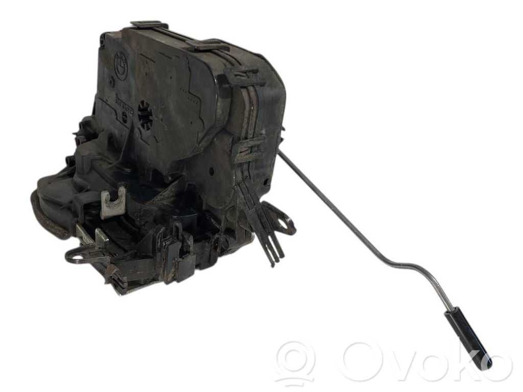 Aizmugurē slēdzene