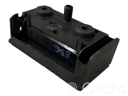 Пепельница (передняя)