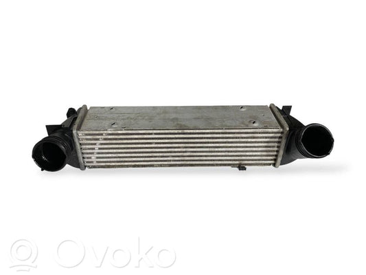 Starpdzesētāja radiators