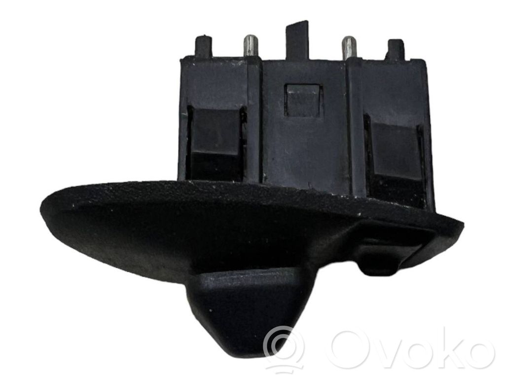 Sānu spoguļu slēdzis