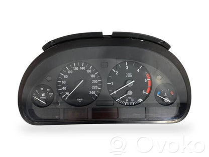 Speedometer (in the instrument panel)