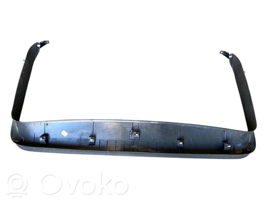 Bagāžnieka dekoratīvā apdare