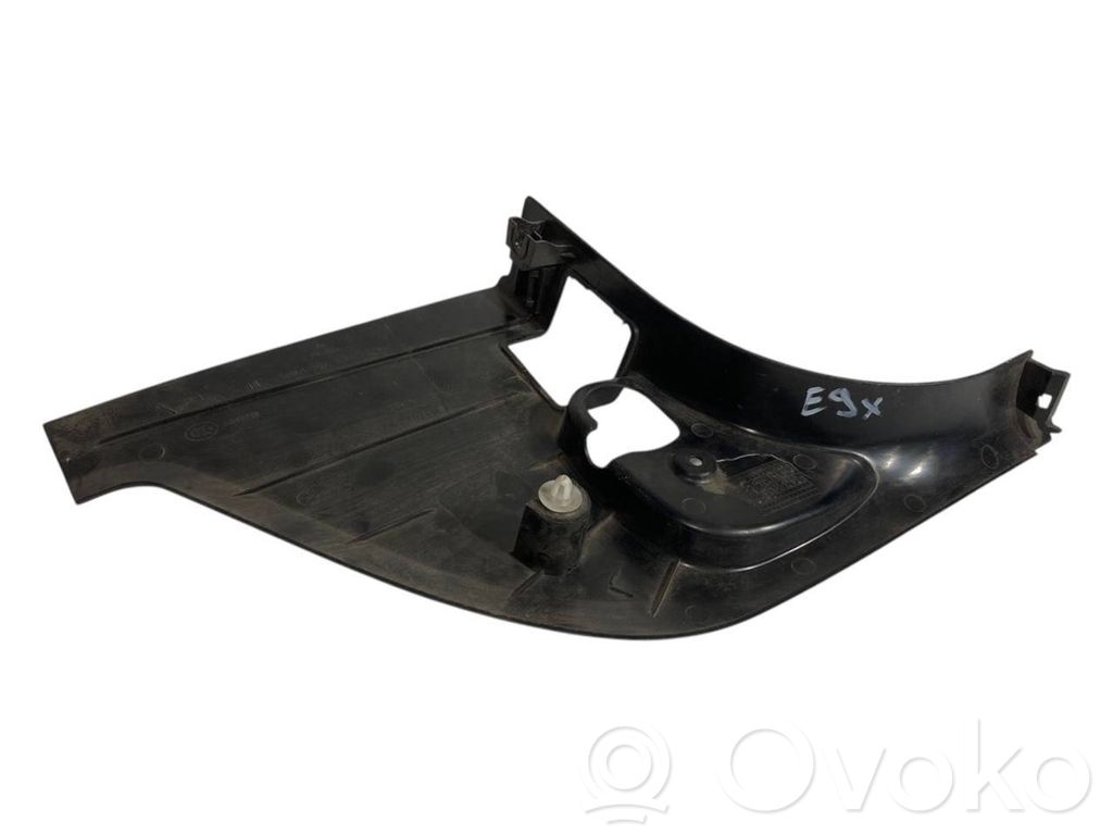 Side decorative trim for the footwell