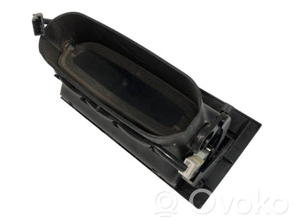 Aizmugurējā gaisa - ventilācijas reste