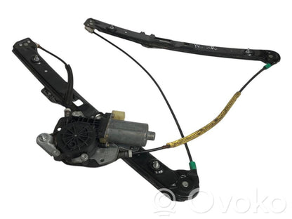 Priekšpusē elektriskā loga pacelšanas mehānisma komplekts