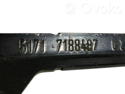 Akumulatora stiprinājums