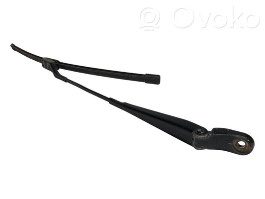 Windshield wiper arm