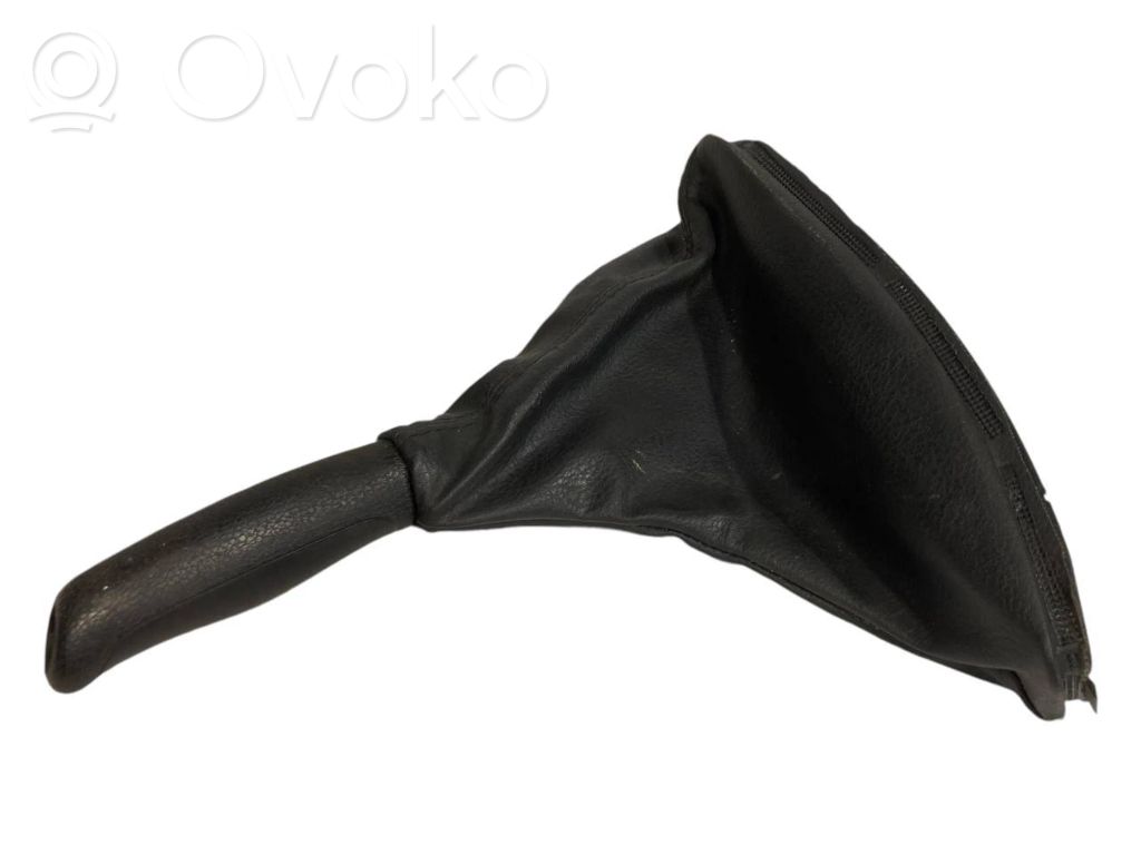 Rokas bremzes dekoratīvā apdare