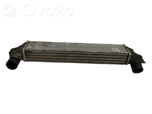 Starpdzesētāja radiators