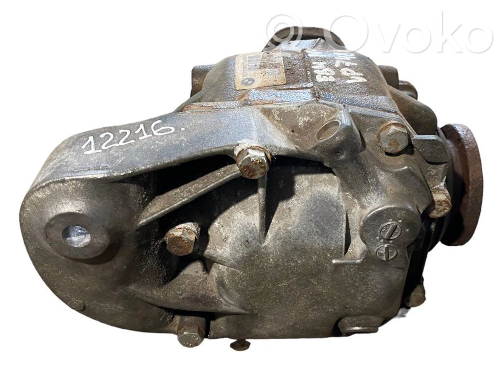 Aizmugurējais reduktors