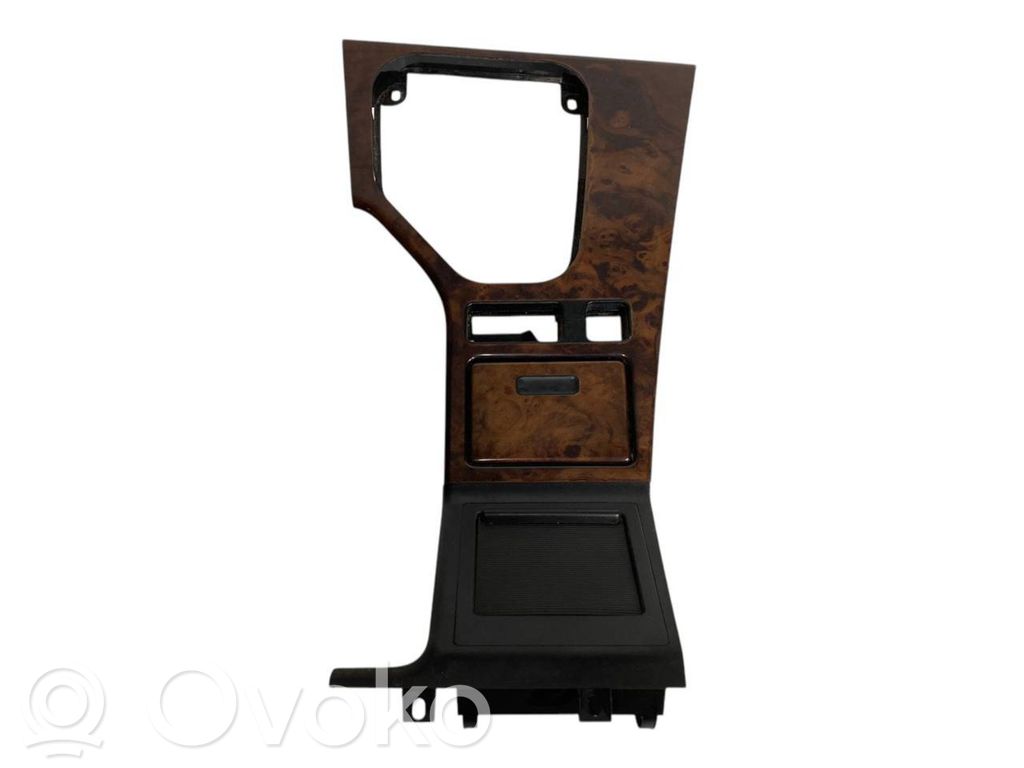 Salona dekoratīvās apdares komplekts