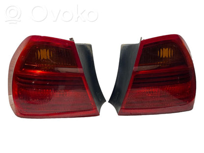 Aizmugurējo lukturu komplekts