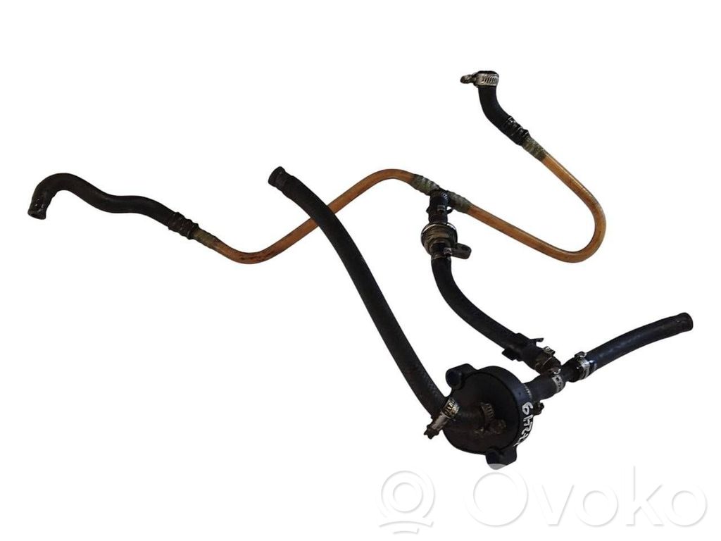 Degvielas atplūdes caurule