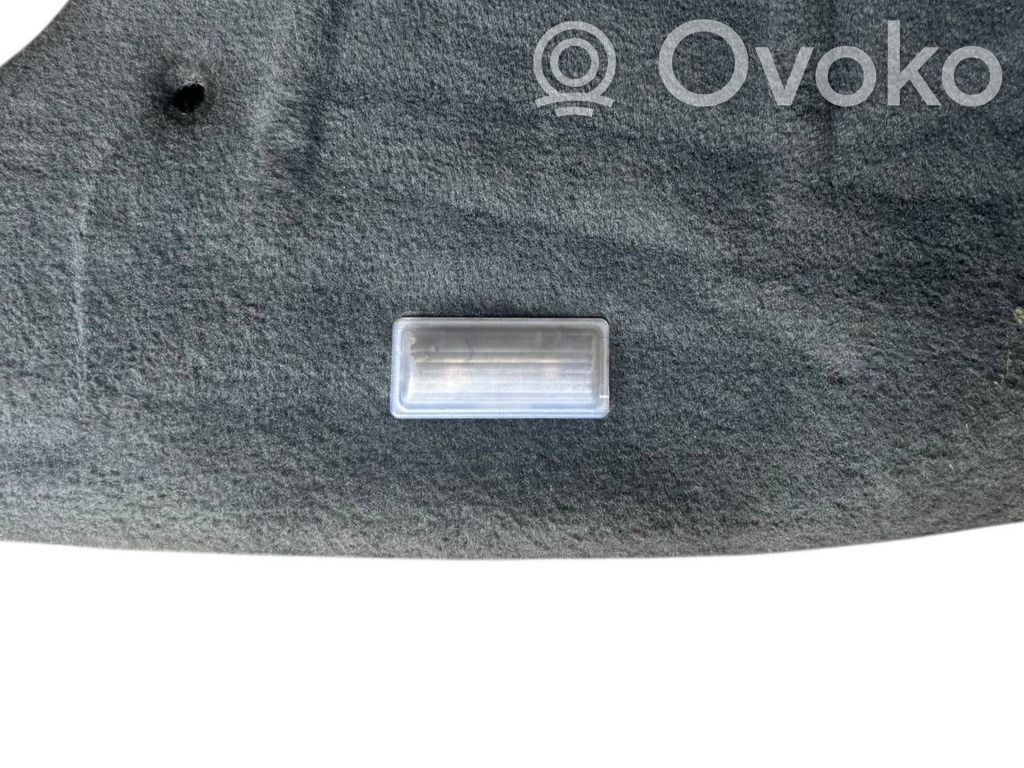 Bagāžnieka paklājiņš