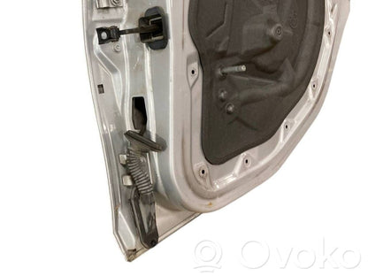 Aizmugurējās durvis