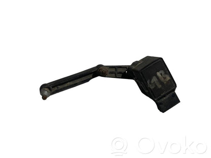 Augstuma sensors (priekšējo lukturu)