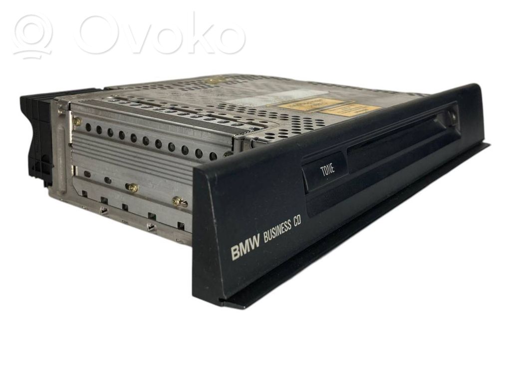 Radio / CD/DVD player / navigation