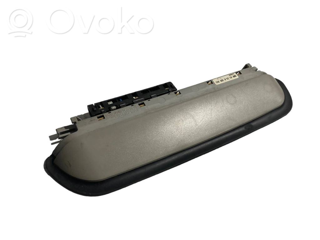 Papildu bremžu signāla lukturis