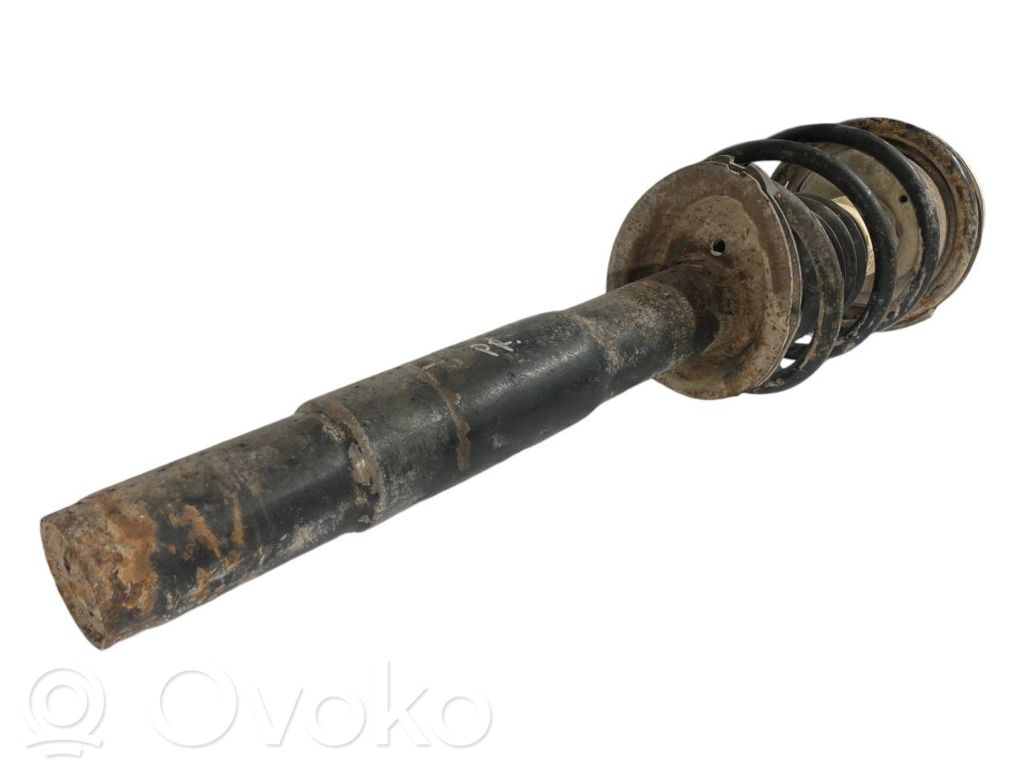 Priekšpusē amortizators ar atsperi