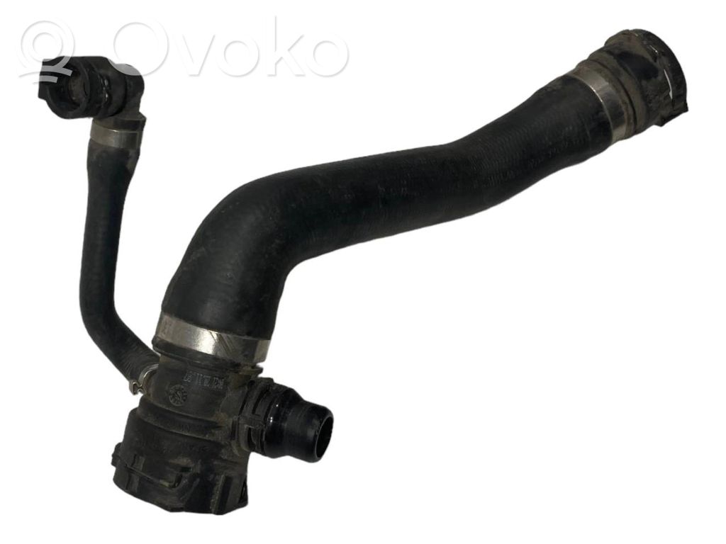 Caurulīte (-es) / šļūtene (-es)