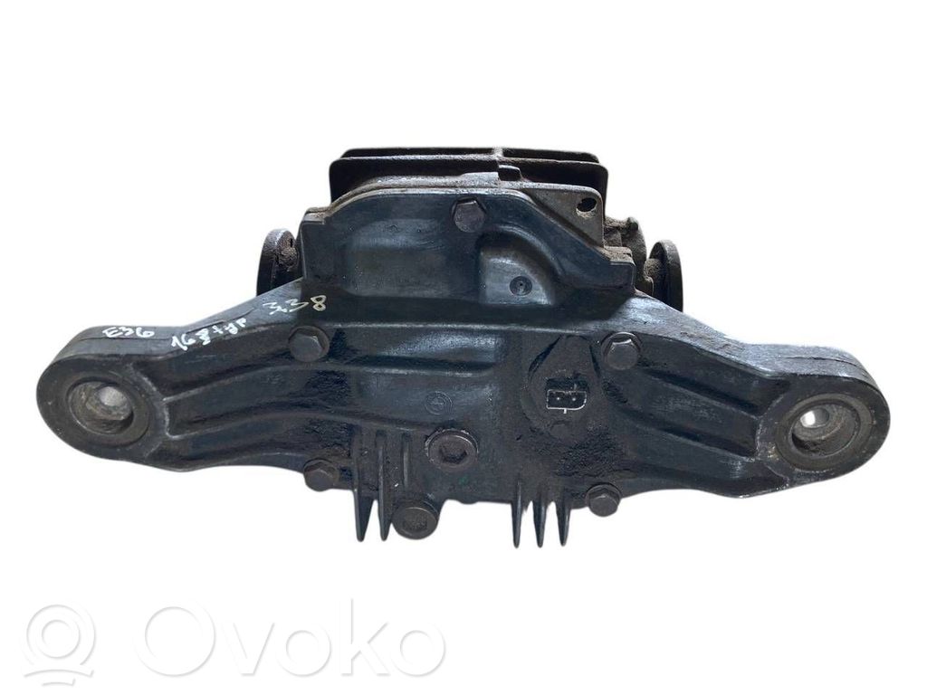 Aizmugurējais reduktors