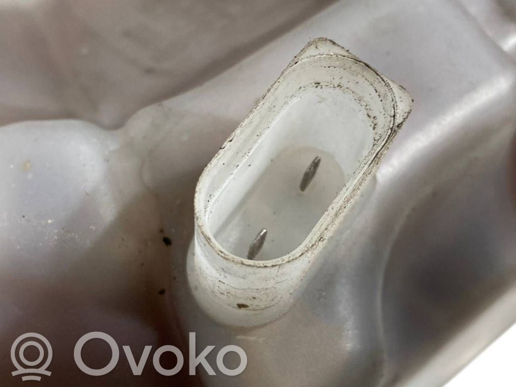 Dzesēšanas šķidruma izplešanās tvertne