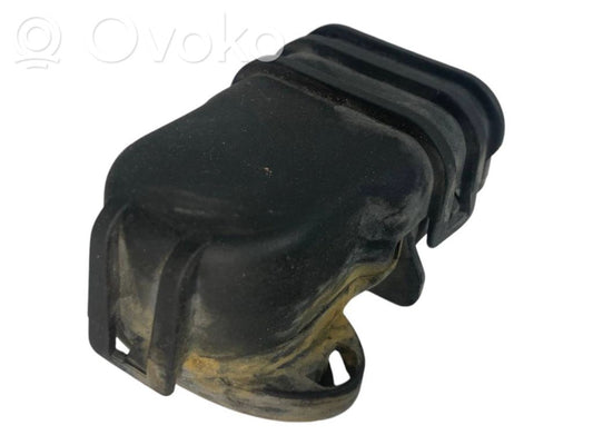 Cita veida dzinēja nodalījuma detaļa