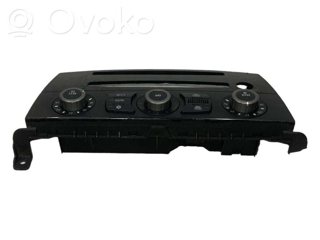 Gaisa kondicioniera / klimata kontroles / salona apsildes vadības bloks (salonā)