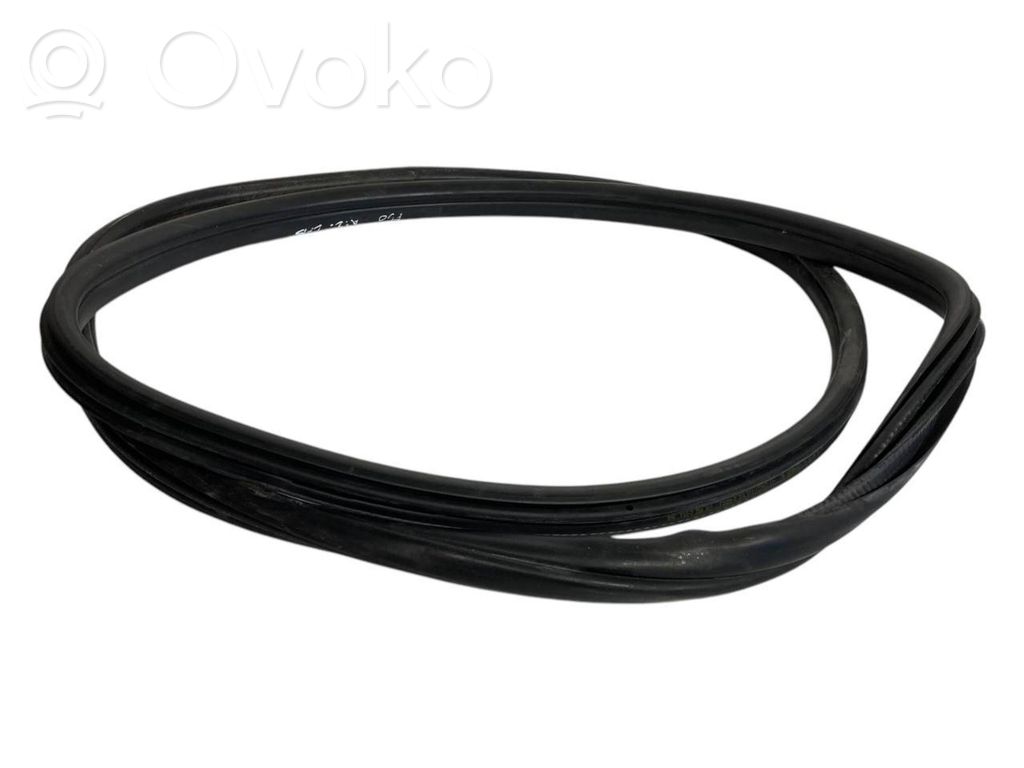 Trim rubber (on the rear door)
