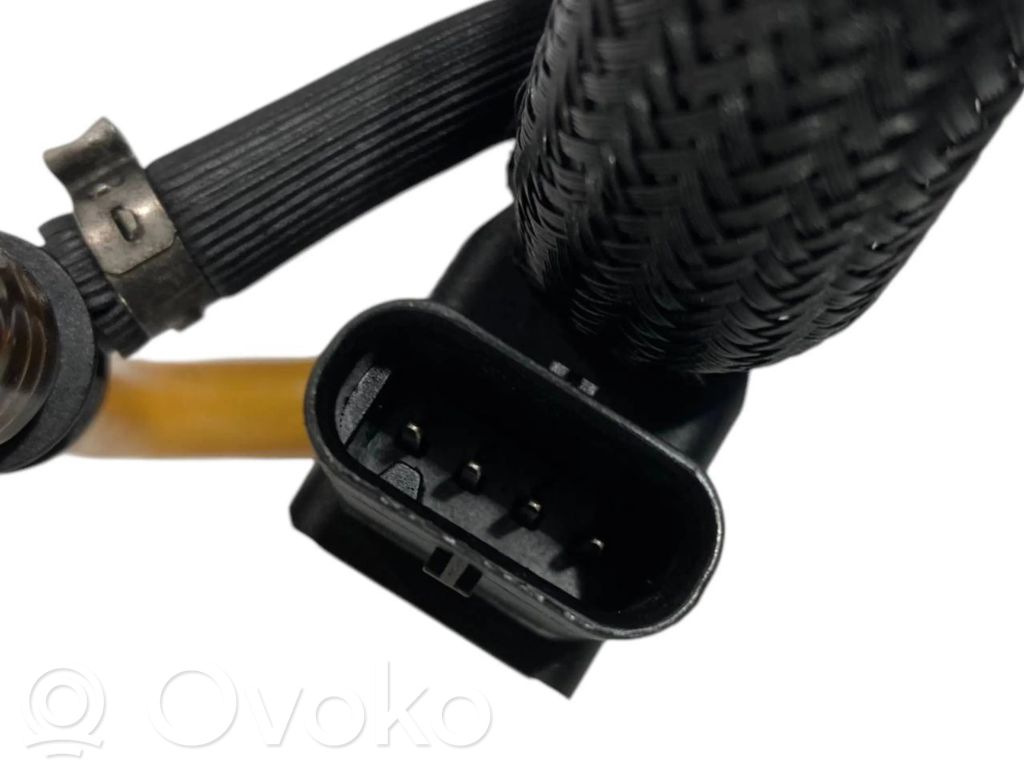 Degvielas caurulīte (-es)