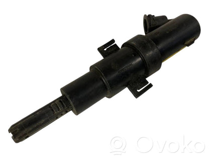 Lukturu mazgātāja sprausla (-as)