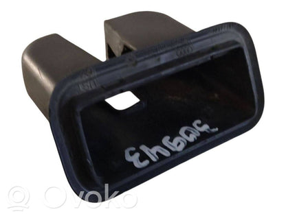 Slēdzenes dekoratīvā apdare