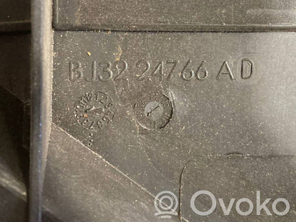 Speaker(s) in the rear door